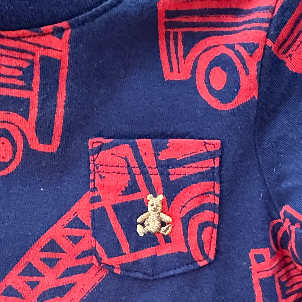 New GAP Kids Navy and Red Fire Truck Cotton Shirt - Picture 2 of 4
